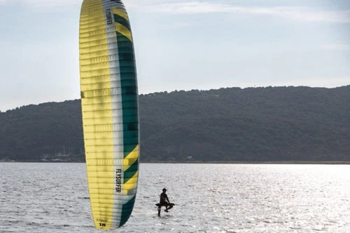 Flysurfer Sonic 4 Foil Kite 8 Flysurfer Sonic 4 Foil Kite - Image 6