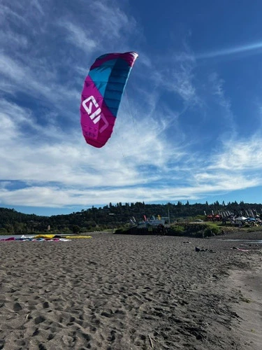 Used 12m GIN MARABOU V2 LIMITED EDITION Hybrid Kite, Kitesurf, Landkite,Snowkite 7 Used 12m GIN MARABOU V2 LIMITED EDITION Hybrid Kite, Kitesurf, Landkite,Snowkite - Image 5